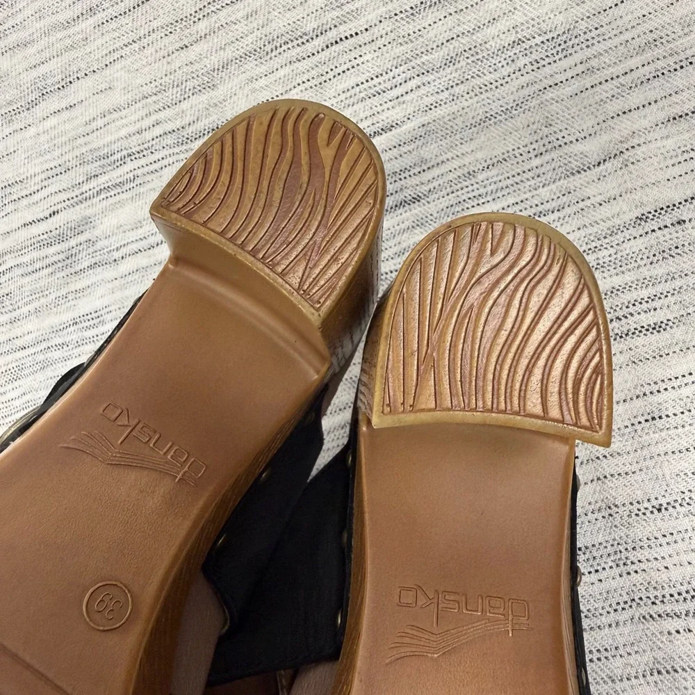 Dansko Ramona Black Suede Platform Heel Size 39 Studded Slip On Sandal Comfort - Picture 8 of 10